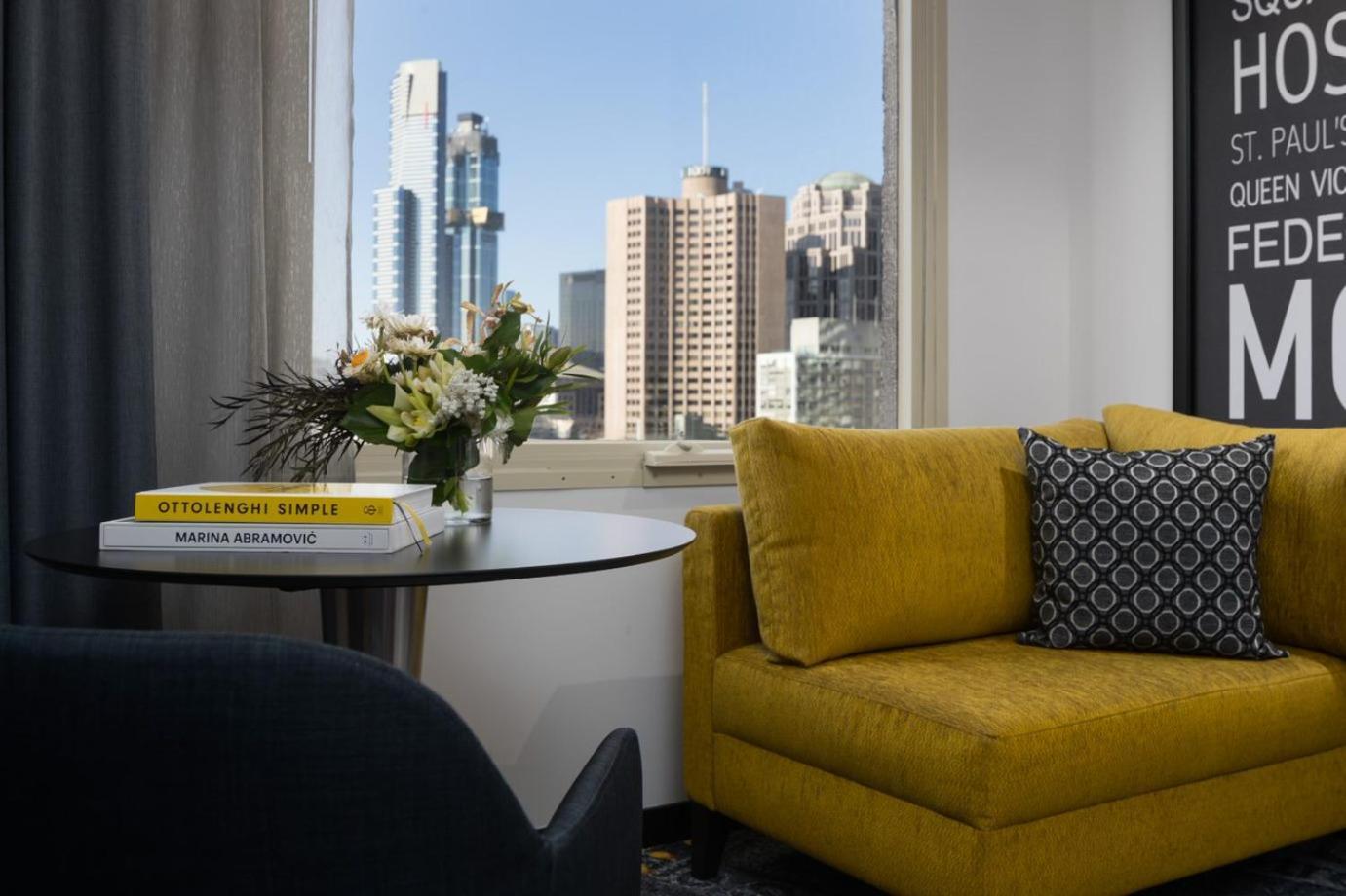 Pullman Melbourne City Centre Exteriér fotografie A living room at the hotel