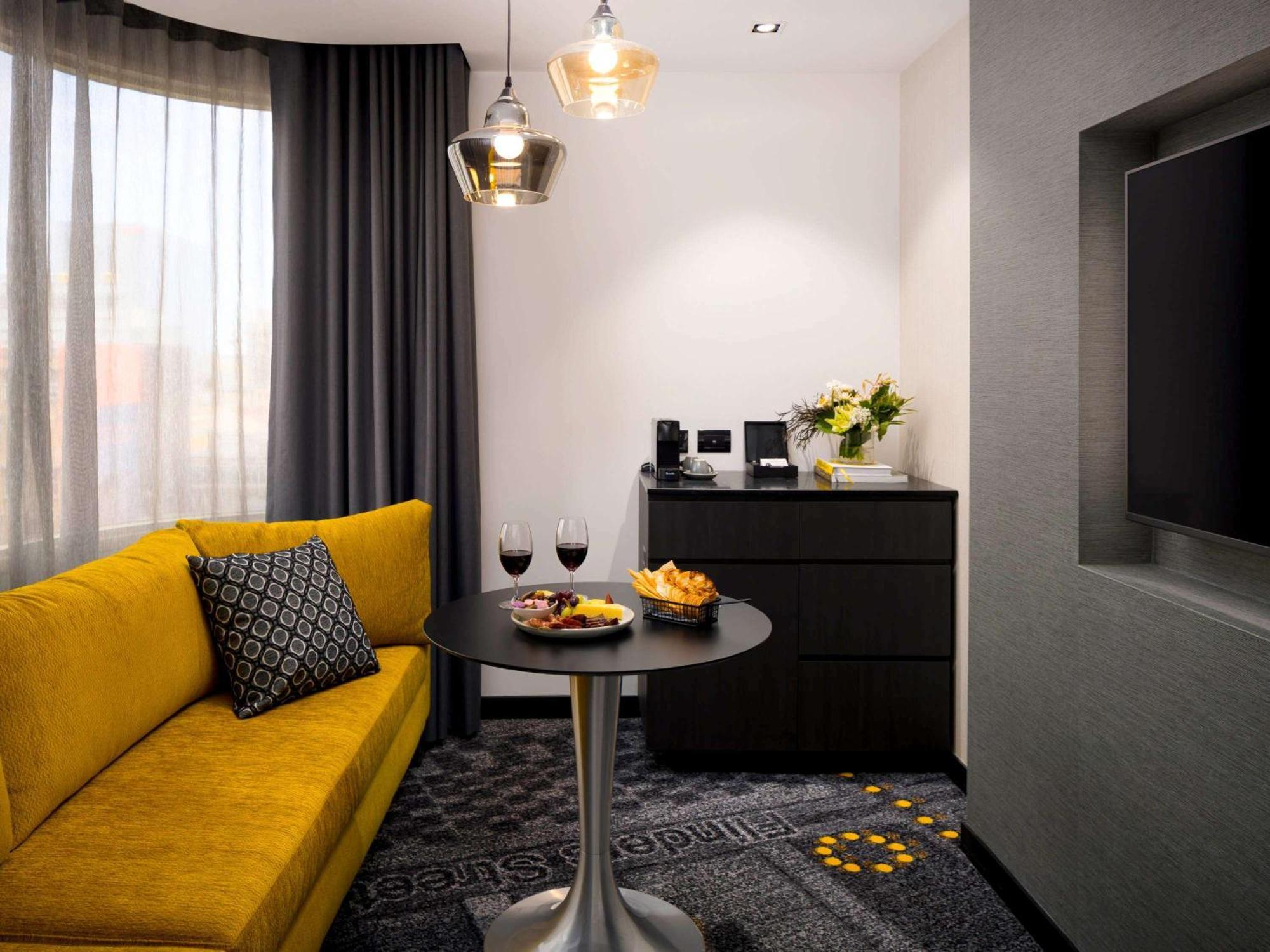 Pullman Melbourne City Centre Exteriér fotografie A suite at the hotel